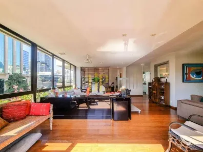 Apartamento com 3 Quartos para venda ou aluguel, 225m² no Itaim Bibi, São Paulo