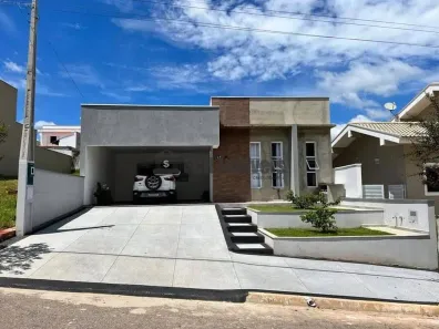 Casa de Condomínio com 3 Quartos à venda, 250m² no Jardim Julita, Porto Feliz