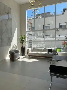 Apartamento com 2 Quartos à venda, 61m² no Vila Ipiranga, Porto Alegre