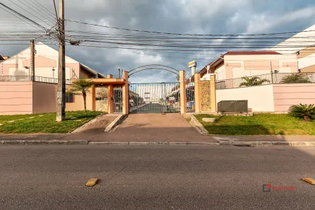 Sobrado com 2 Quartos à venda, 75m² no Boqueirão, Curitiba