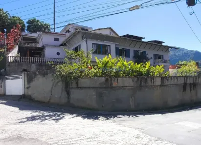 Casa com 7 Quartos à venda, 450m² no Mosela, Petrópolis