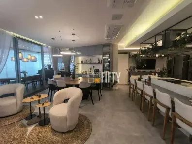 Apartamento com 3 Quartos à venda, 197m² no Jardim das Acácias, São Paulo