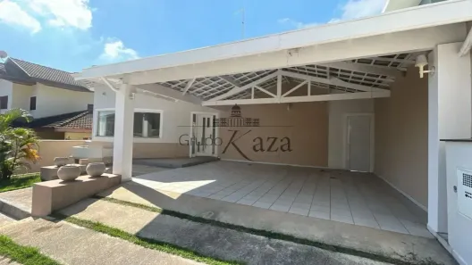 Casa de Condomínio com 3 Quartos para venda ou aluguel, 250m² no Vila Zezé, Jacareí