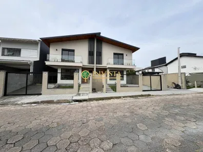 Casa com 3 Quartos à venda, 158m² no Santa Mônica, Florianópolis