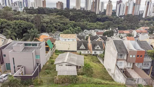 Lote/Terreno com 1 Quarto à venda, 420m² no Mossunguê, Curitiba