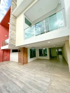 Casa de Condomínio com 6 Quartos à venda, 362m² no Chapada, Manaus
