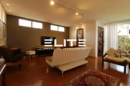 Casa com 3 Quartos à venda, 310m² no Vila Bastos, Santo André