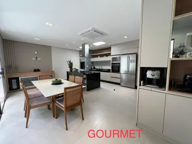 Sobrado com 3 Quartos à venda, 209m² no Ribeirão do Lipa, Cuiabá