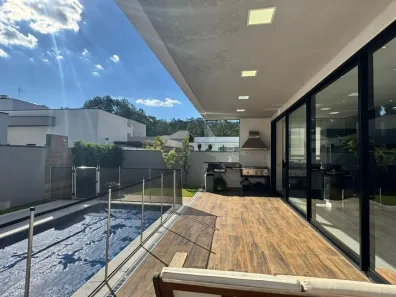 Casa de Condomínio com 3 Quartos à venda, 257m² no Botujuru, Mogi das Cruzes