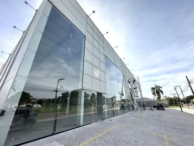 Galpão/Depósito/Armazém com 1 Quarto para alugar, 352m² no Juscelino Kubitschek, Santa Maria