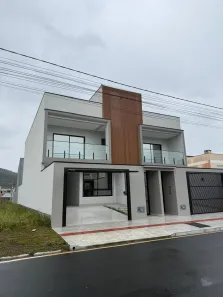 Sobrado com 3 Quartos à venda, 142m² no Nova Esperança, Balneário Camboriú