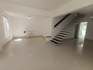Casa com 4 Quartos para alugar, 140m² no Stella Maris, Salvador