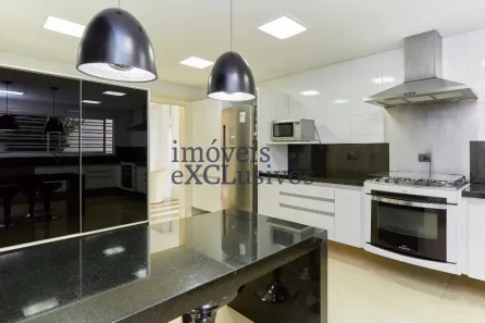 Casa de Condomínio com 4 Quartos à venda, 476m² no Campo Comprido, Curitiba
