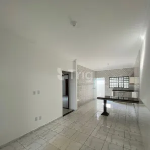 Casa com 2 Quartos para alugar, 75m² no Jardim Presidente, Goiânia