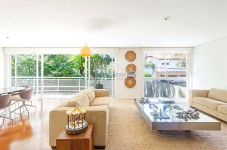 Casa com 4 Quartos à venda, 320m² no Vila Madalena, São Paulo