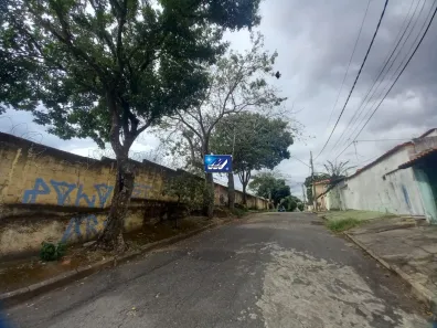 Casa com 1 Quarto à venda, 339m² no Eymard, Belo Horizonte