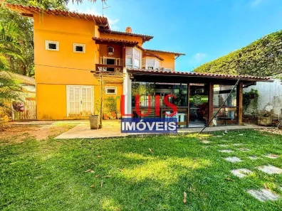 Casa com 3 Quartos à venda, 257m² no Itacoatiara, Niterói