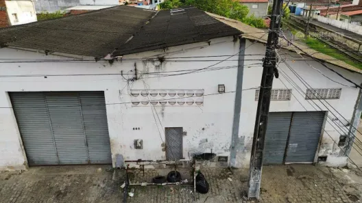 Galpão/Depósito/Armazém à venda, 582m² no Lagoa Nova, Natal