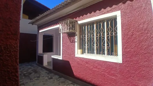 Casa com 1 Quarto para alugar, 50m² no Bangu, Rio de Janeiro
