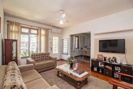 Imóvel Comercial com 3 Quartos à venda, 300m² no São Geraldo, Porto Alegre