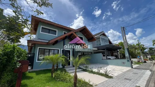 Casa com 4 Quartos à venda, 290m² no Balneário Copacabana, Caraguatatuba