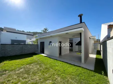 Casa com 3 Quartos à venda, 100m² no Ajuda, Guararema