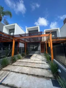 Sobrado com 3 Quartos à venda, 124m² no Anita Garibaldi, Joinville