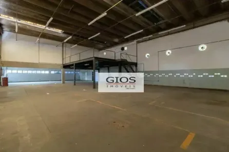 Galpão/Depósito/Armazém para alugar, 2000m² no Jardim Regina Alice, Barueri