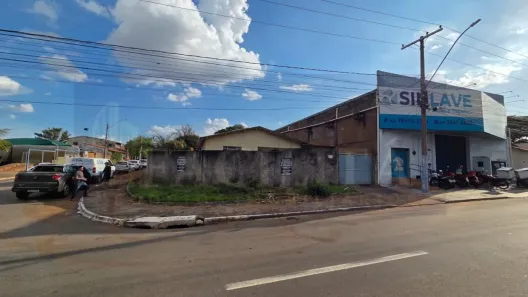 Casa com 3 Quartos para alugar, 134m² no Setor Novo Horizonte, Goiânia