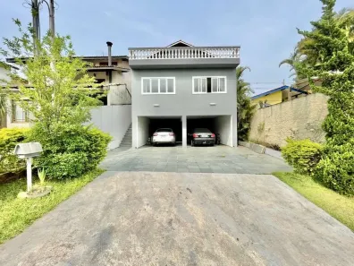 Sobrado com 4 Quartos à venda, 350m² no Jardim São Vicente, Cotia