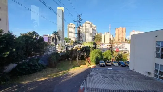 Ponto Comercial para alugar, 181m² no Vila Bastos, Santo André