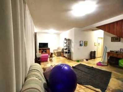 Casa com 5 Quartos à venda, 230m² no Coqueiros, Florianópolis