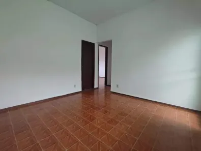 Casa com 3 Quartos para alugar, 100m² no Barreiro, Belo Horizonte