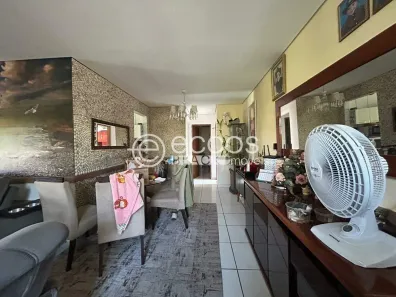 Casa com 3 Quartos à venda, 330m² no Jardim Patrícia, Uberlândia