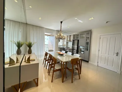 Apartamento com 3 Quartos para alugar, 131m² no Centro, Balneário Camboriú