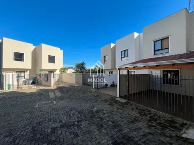 Sobrado com 2 Quartos à venda, 65m² no Uvaranas, Ponta Grossa