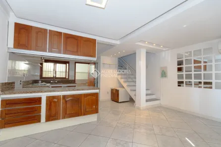 Casa com 2 Quartos para alugar, 71m² no Sarandi, Porto Alegre