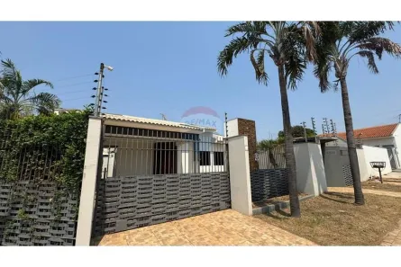 Casa com 3 Quartos à venda, 230m² no Jardim Santa Marta, Rondonópolis
