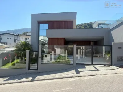 Casa com 3 Quartos à venda, 191m² no Pedra Branca, Palhoça