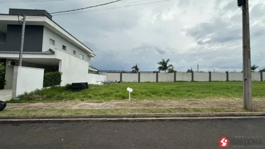 Lote/Terreno à venda, 300m² no Parque Residencial Mart Ville, Presidente Prudente