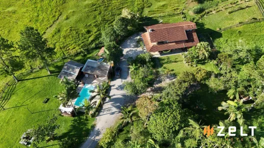 Fazenda/Sítio com 4 Quartos à venda, 234m² no Santa Terezinha, Gaspar