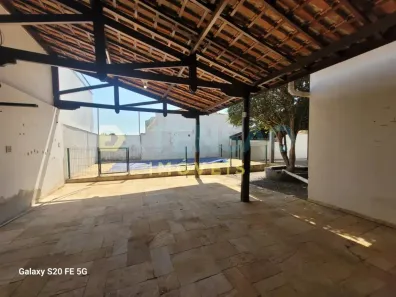 Casa com 3 Quartos para alugar, 335m² no Jardim Nova Yorque, Araçatuba