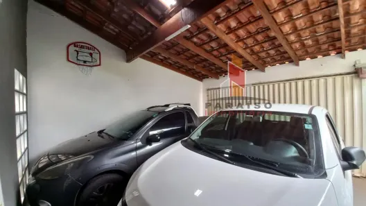 Casa com 3 Quartos à venda, 80m² no Umuarama, Uberlândia