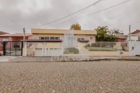 Casa com 4 Quartos à venda, 280m² no Teresópolis, Porto Alegre