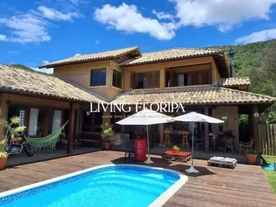 Casa com 3 Quartos à venda, 263m² no Lagoa da Conceição, Florianópolis