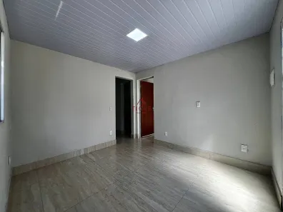 Casa com 3 Quartos para alugar, 110m² no São Bernardo, Belo Horizonte