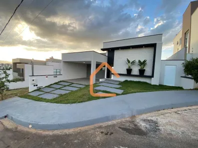 Casa com 3 Quartos à venda, 151m² no Setvillage Las Palmas, Pouso Alegre
