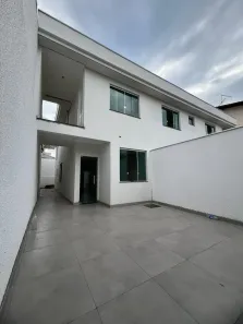 Casa com 3 Quartos à venda, 100m² no Planalto, Belo Horizonte