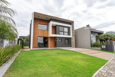 Casa de Condomínio com 4 Quartos à venda, 189m² no XANGRI-LÁ, Xangri-lá