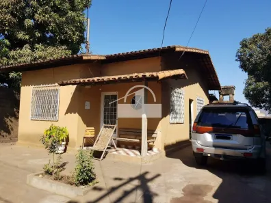 Casa com 3 Quartos à venda, 150m² no Distrito Industrial, Sete Lagoas